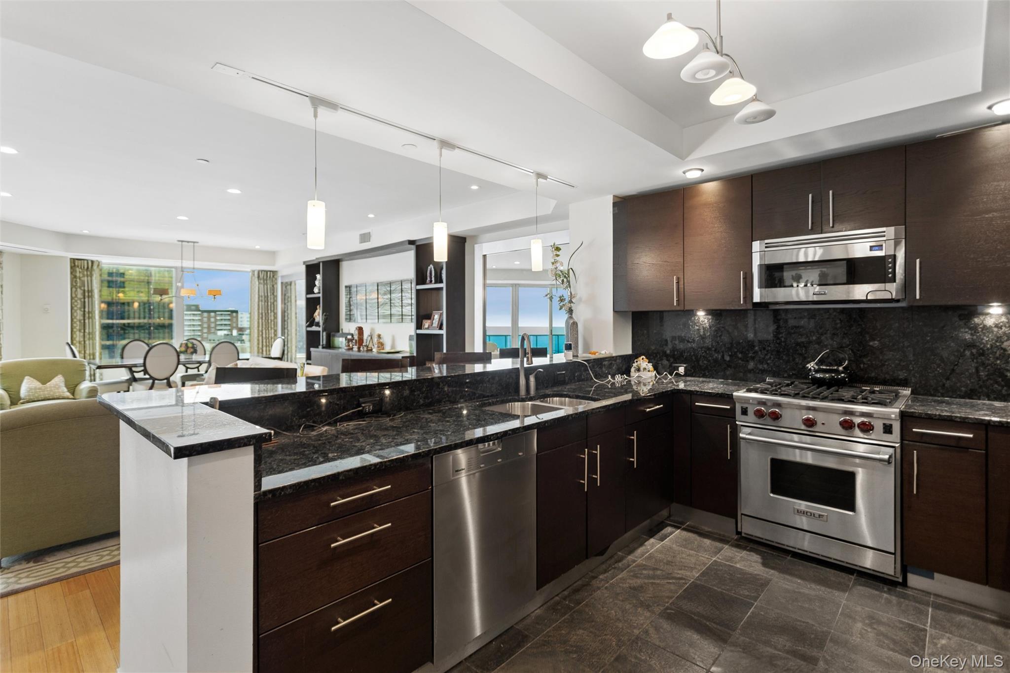 403 E Boardwalk Unit: 502