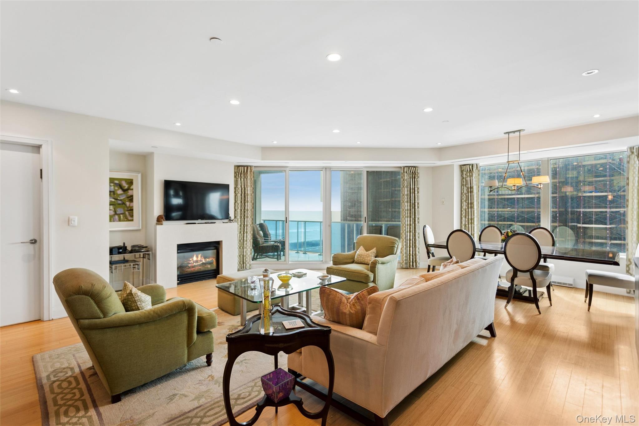 403 E Boardwalk Unit: 502