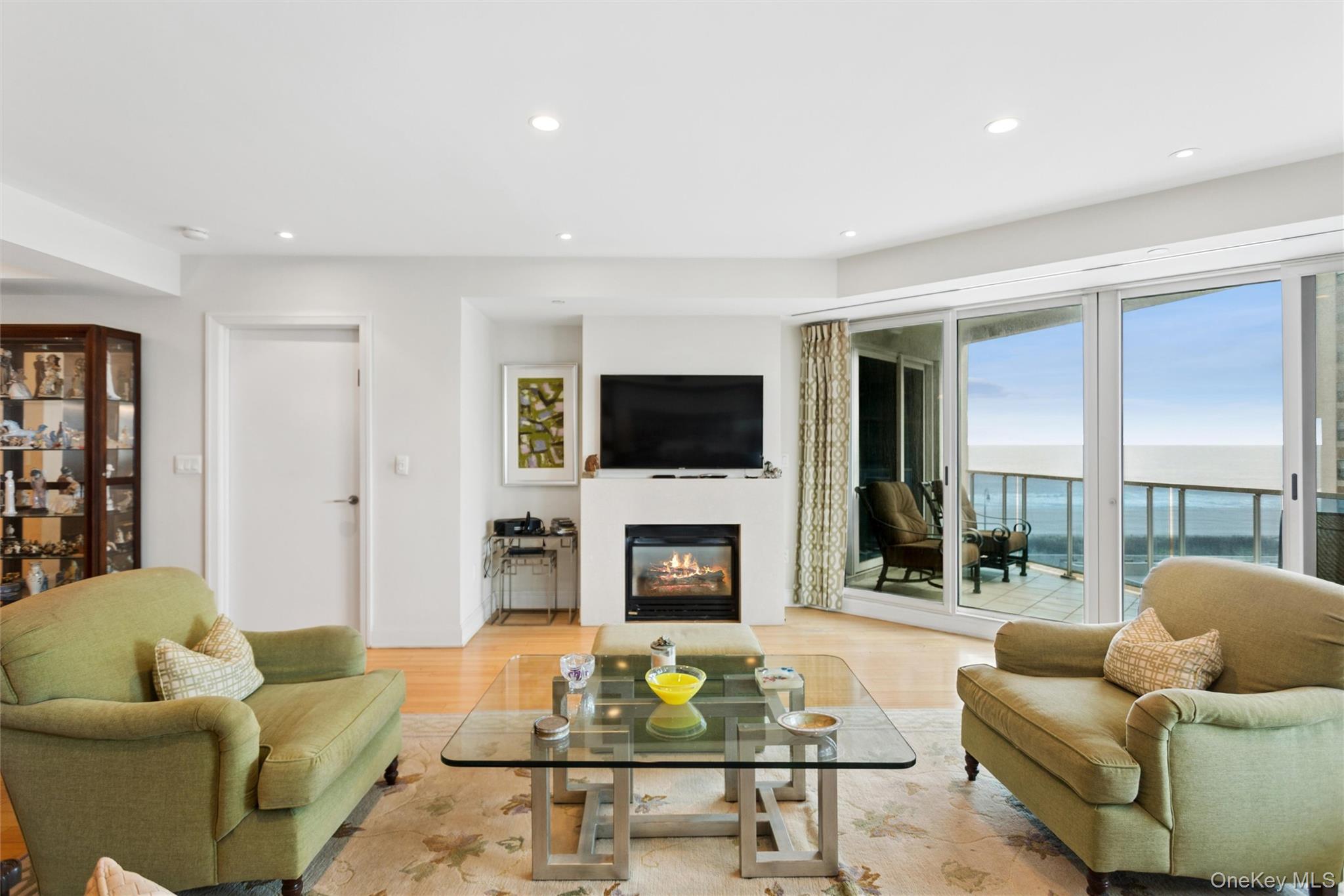 403 E Boardwalk Unit: 502