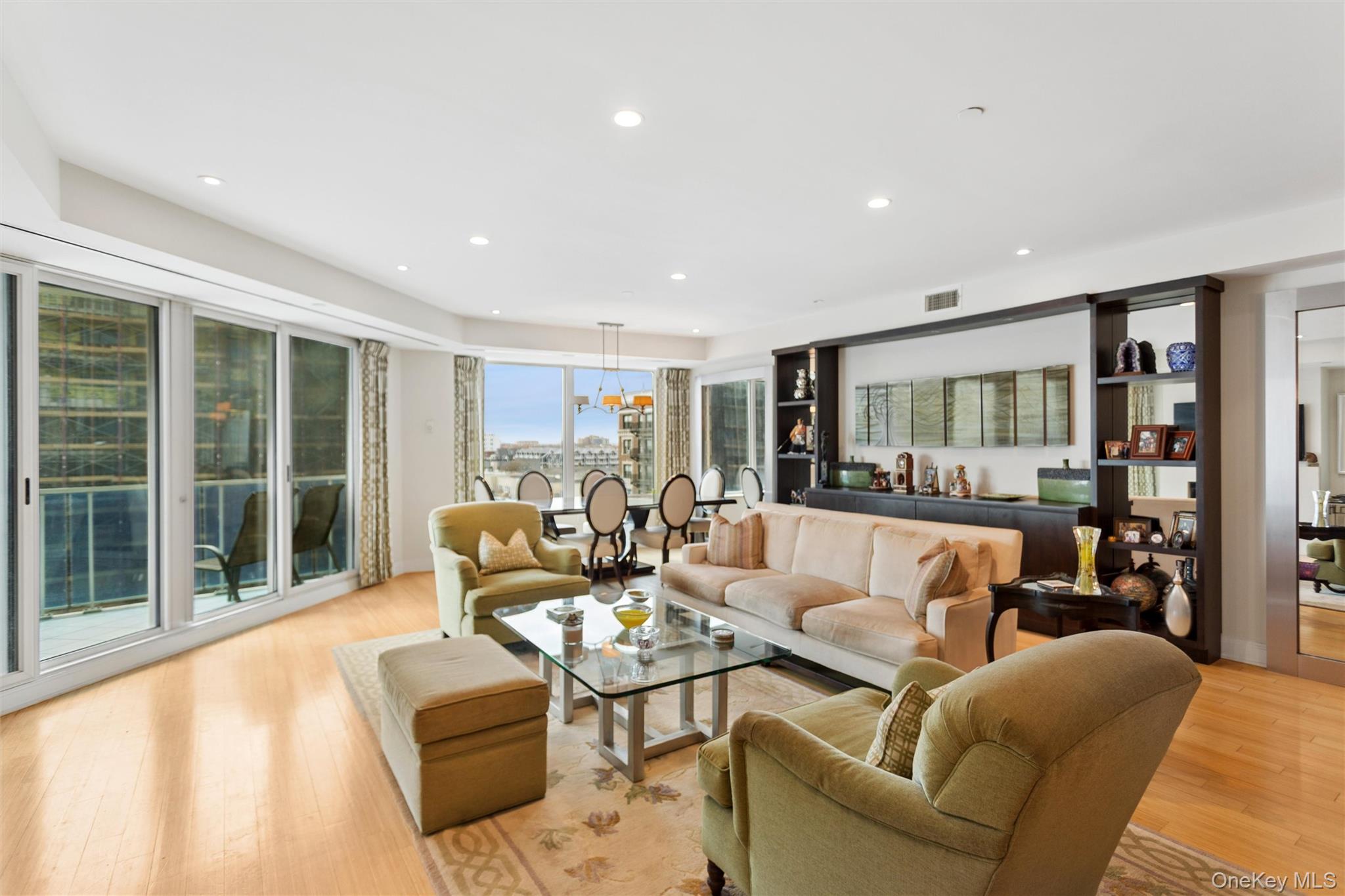 403 E Boardwalk Unit: 502