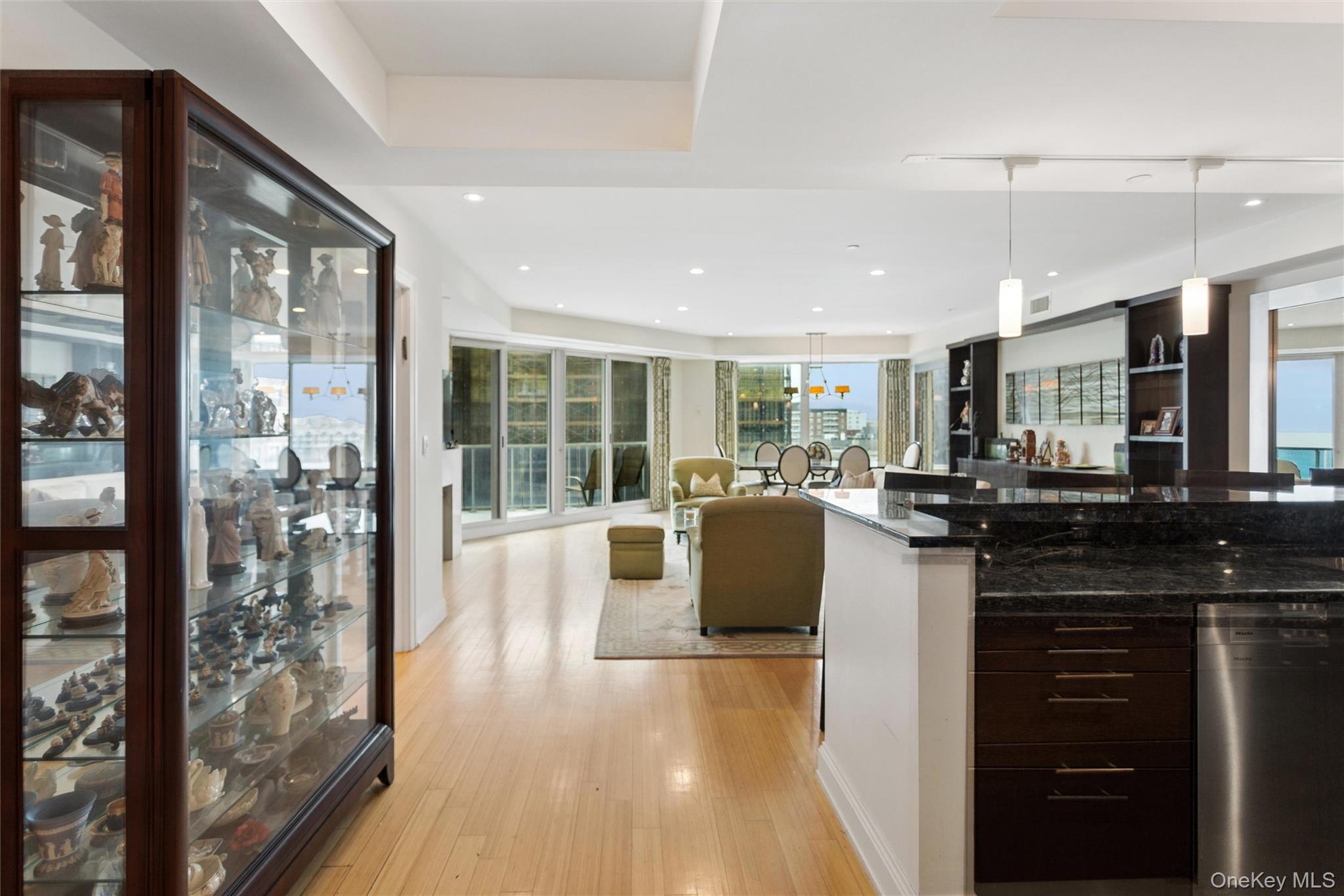 403 E Boardwalk Unit: 502