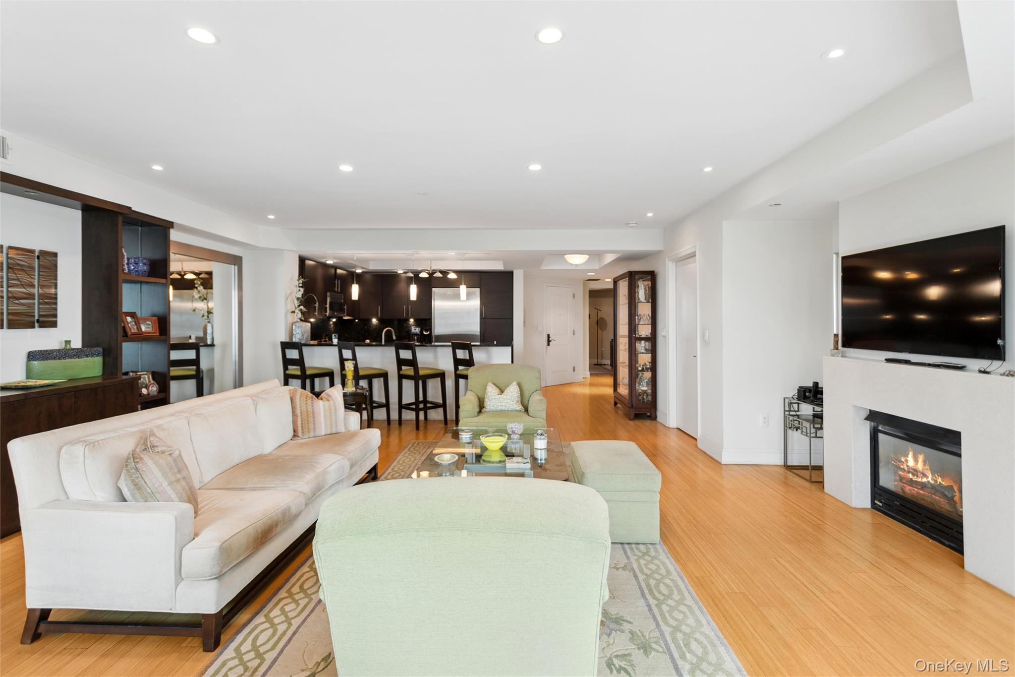 403 E Boardwalk Unit: 502