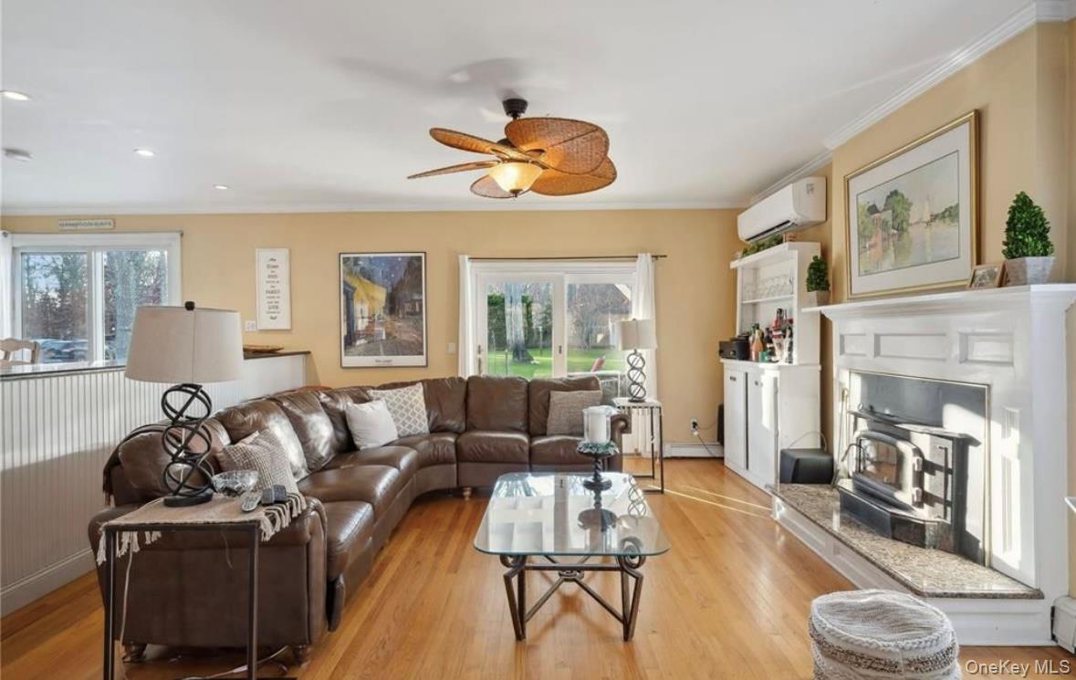 23 N Westbury Road