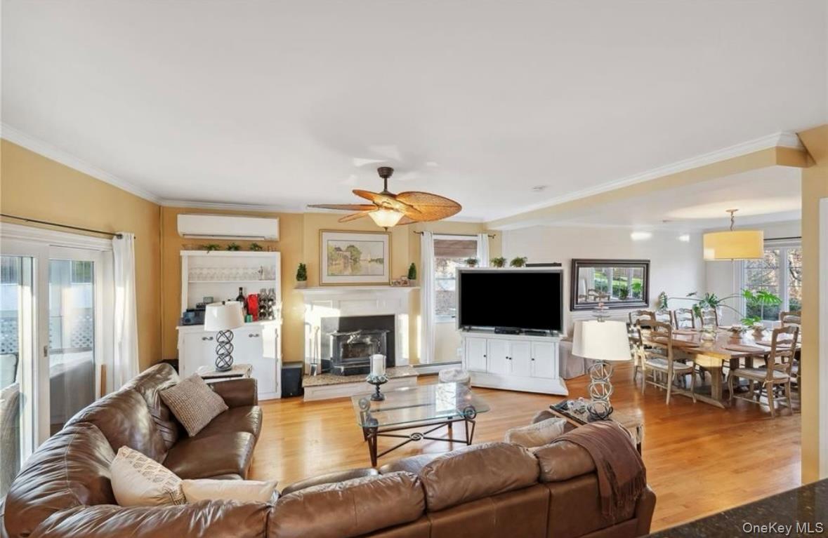 23 N Westbury Road