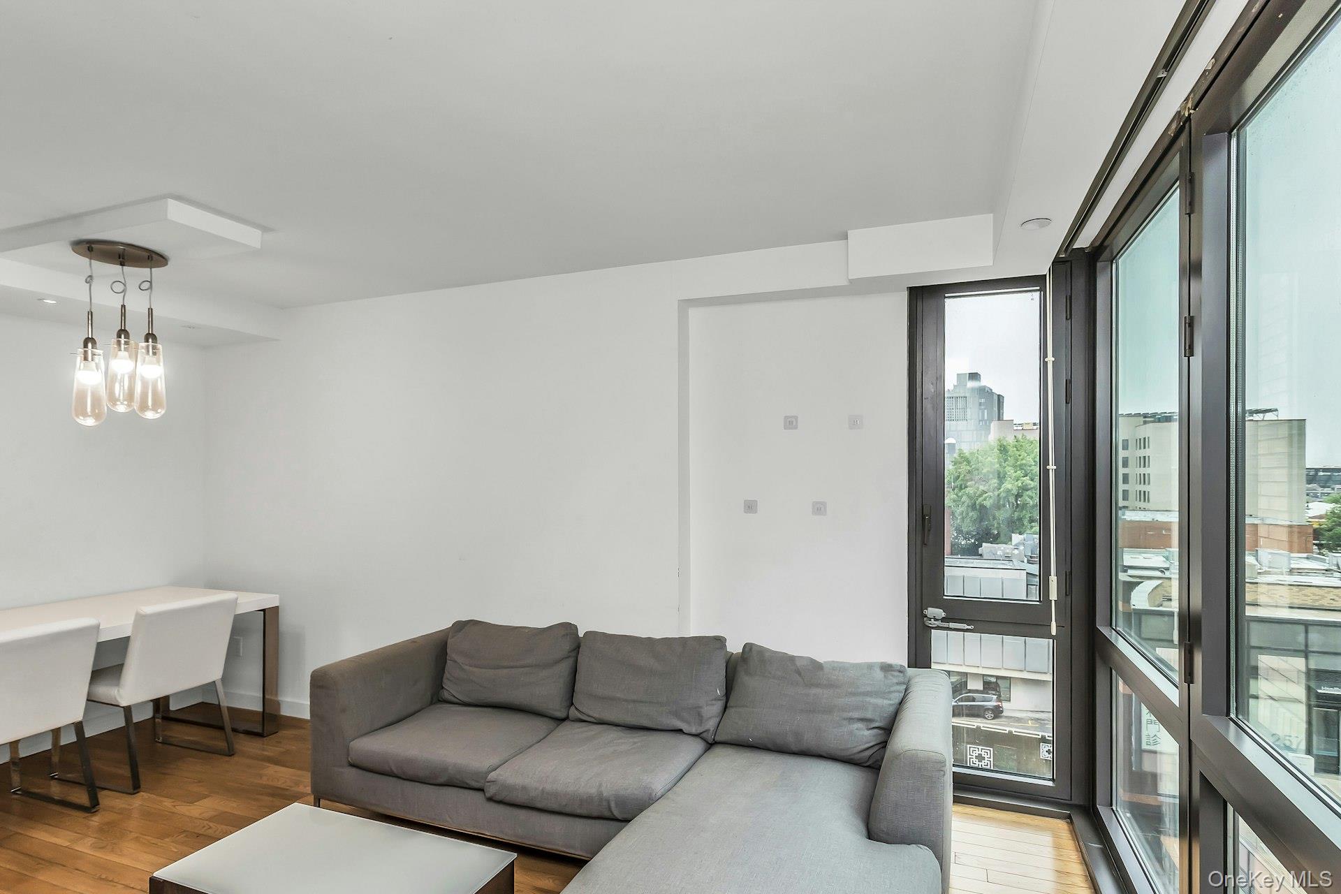 39-16 Prince Street Unit: 5E