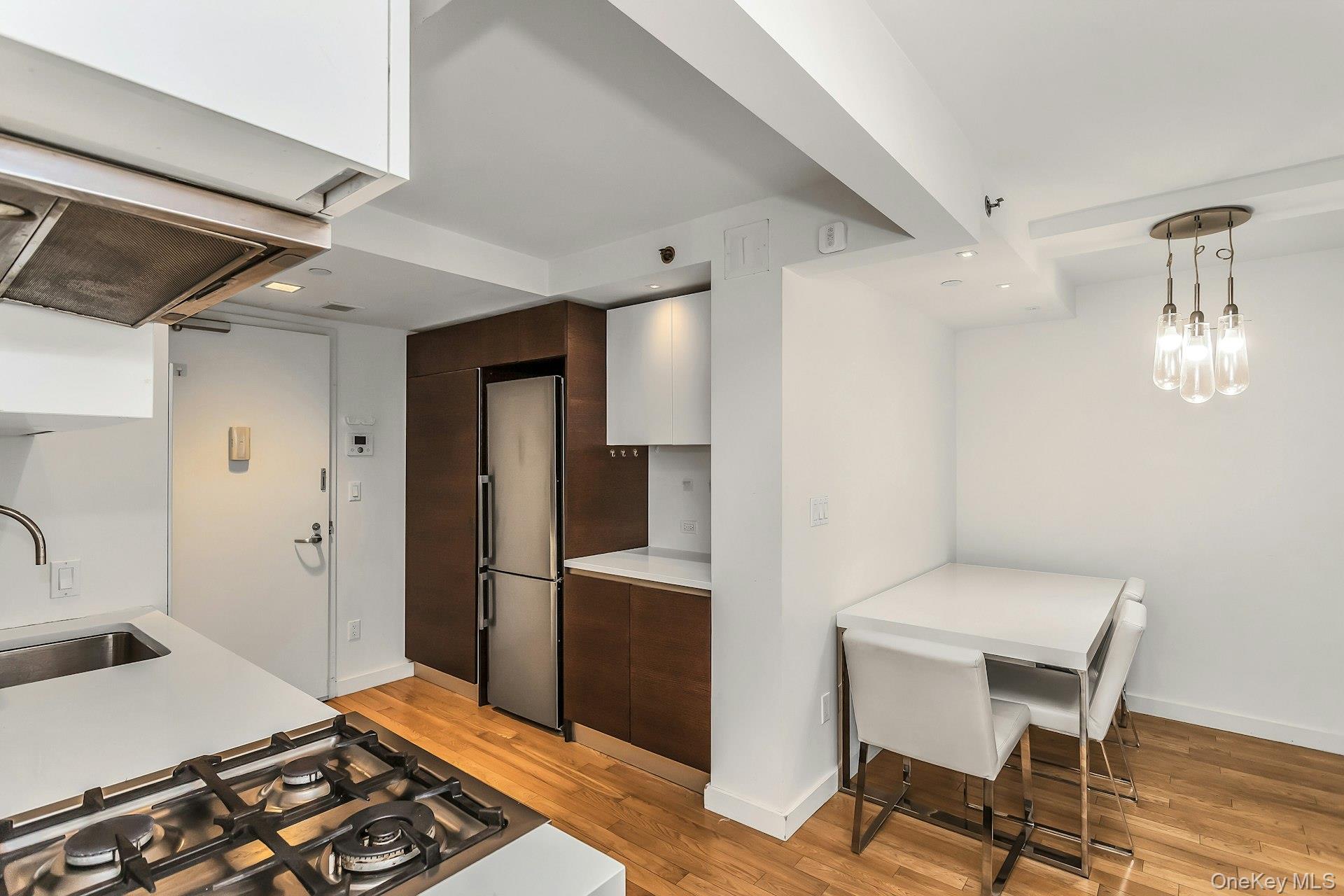 39-16 Prince Street Unit: 5E