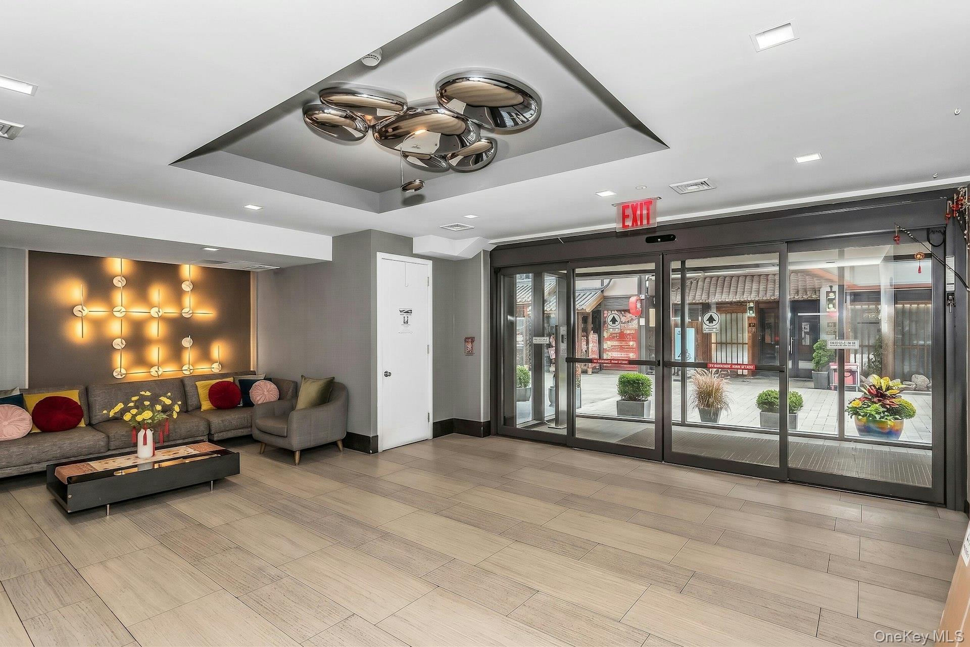 39-16 Prince Street Unit: 5E