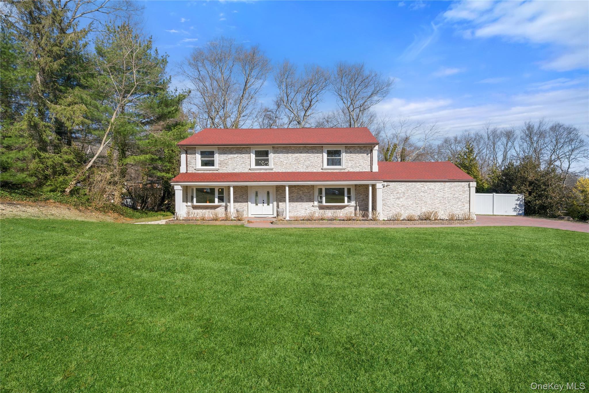 10 Mont Avenue
