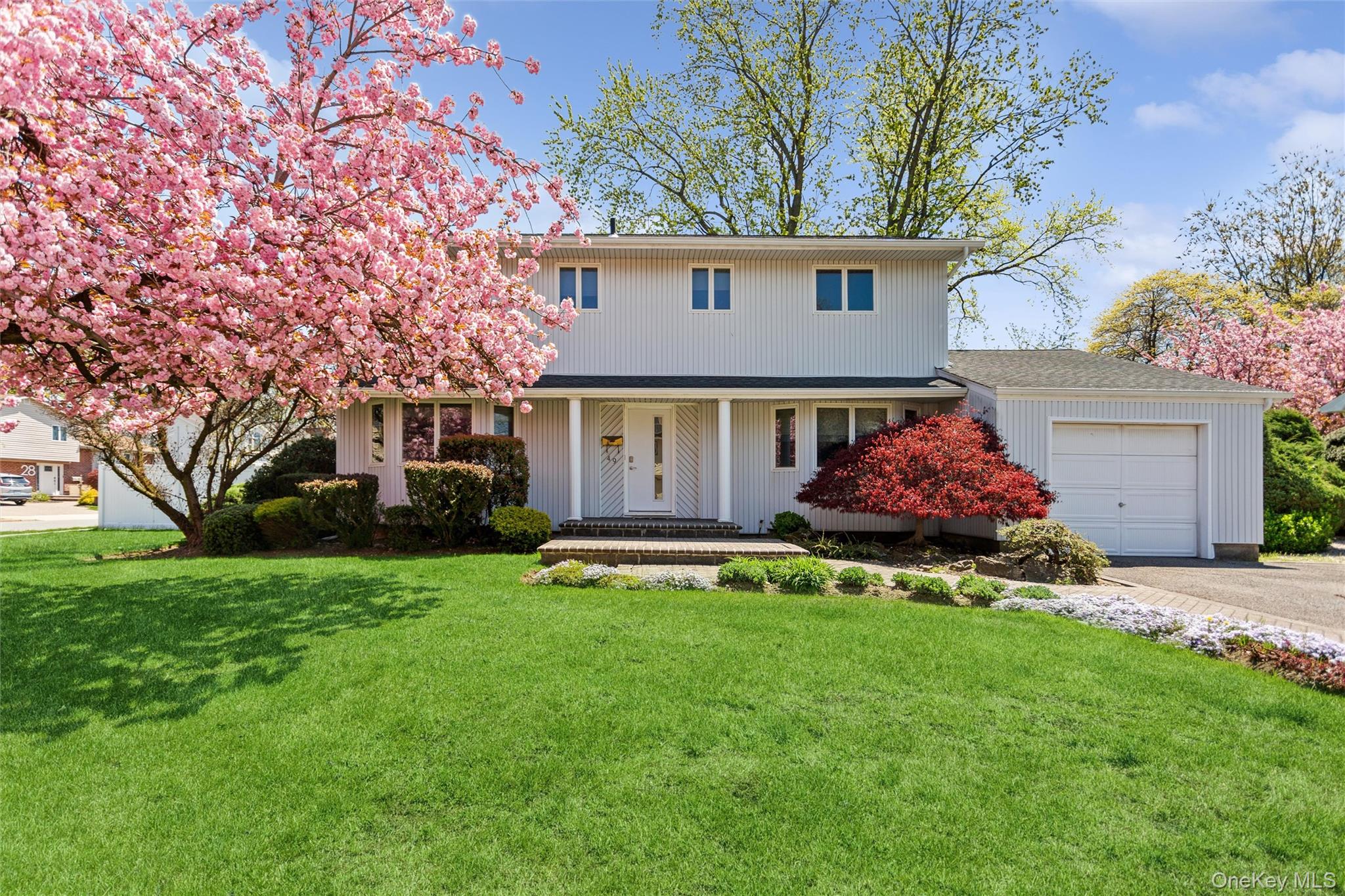 49 Saratoga Drive