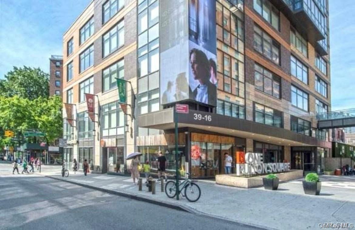 39-16 Prince Street Unit: 8C