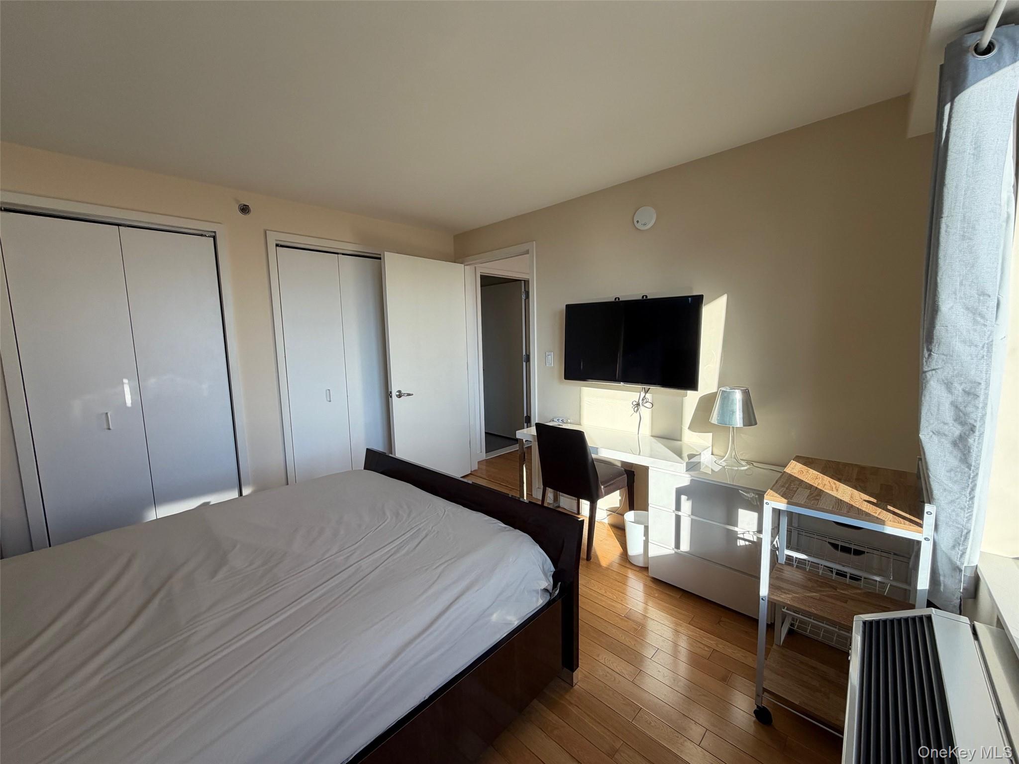 39-16 Prince Street Unit: 8C