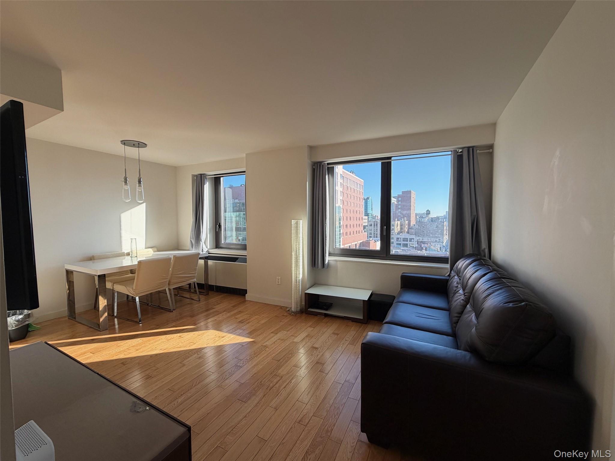 39-16 Prince Street Unit: 8C
