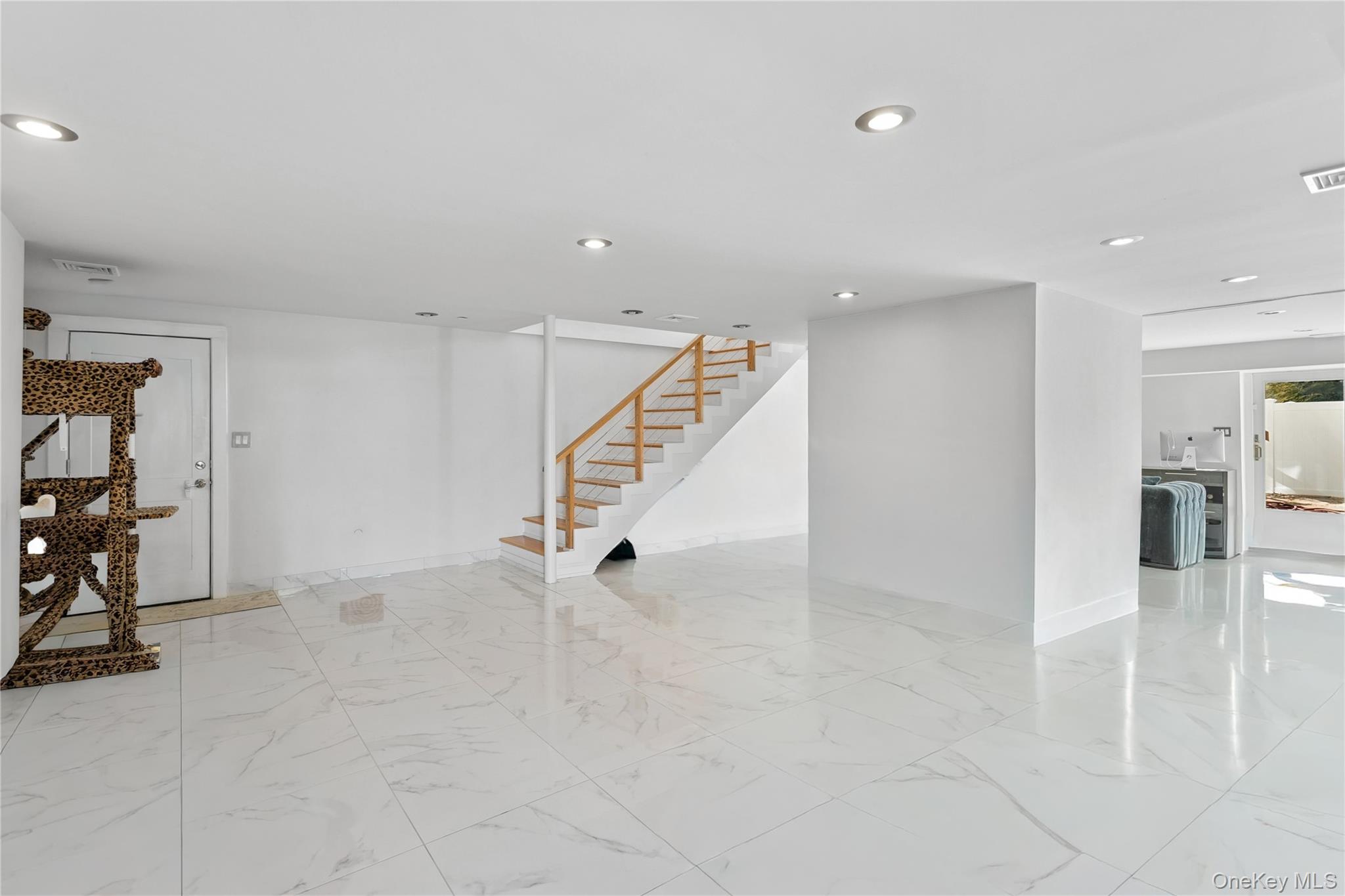 416 W Bay Drive