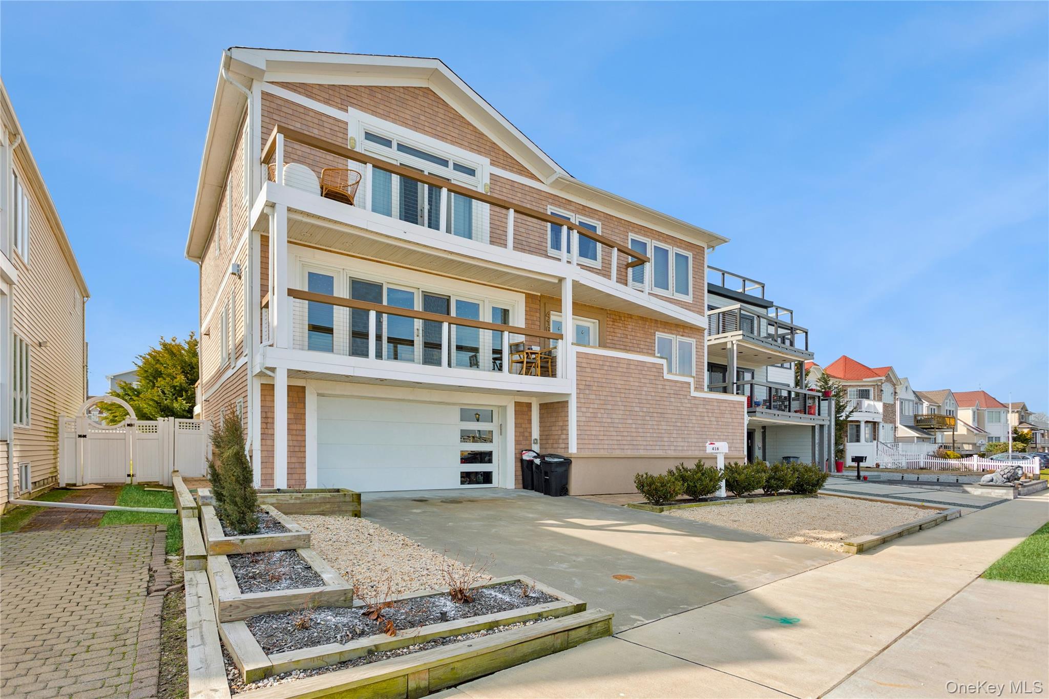 416 W Bay Drive