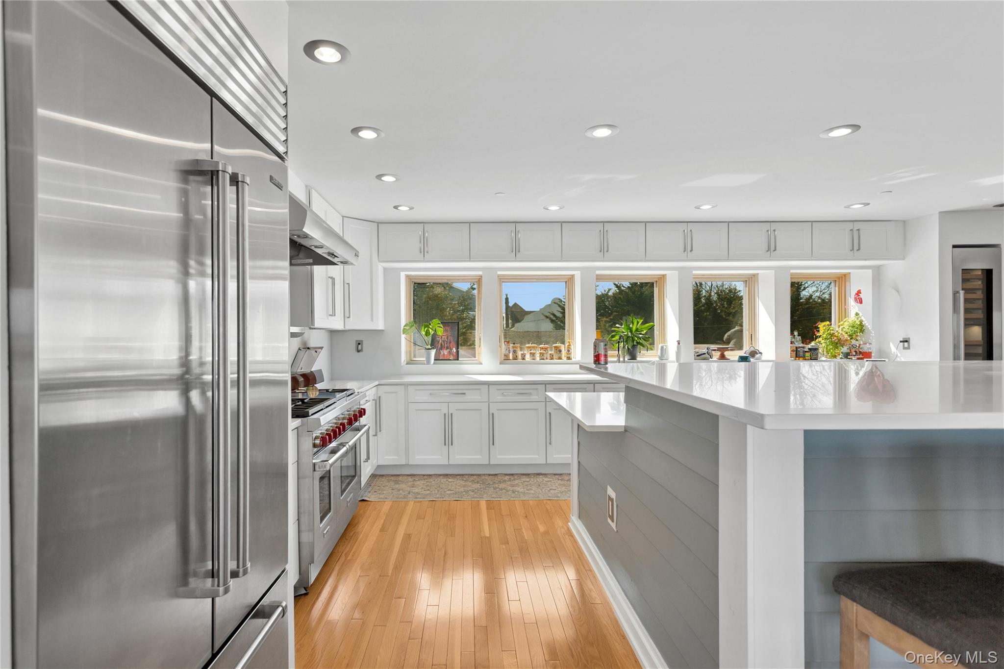 416 W Bay Drive
