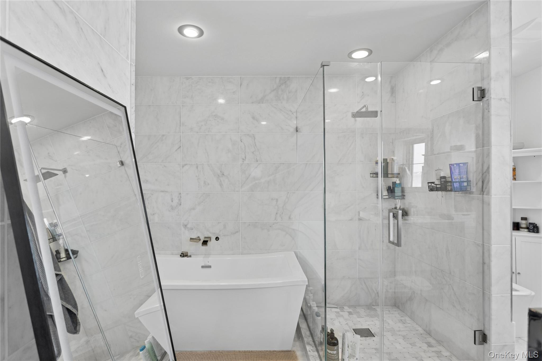 416 W Bay Drive