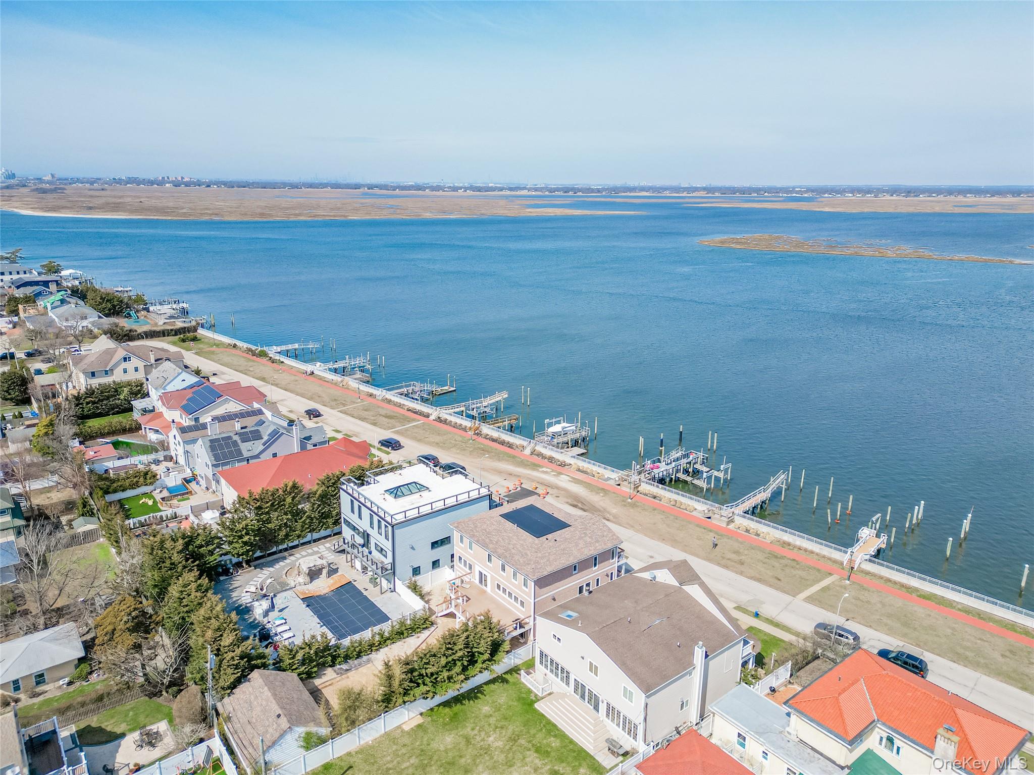 416 W Bay Drive