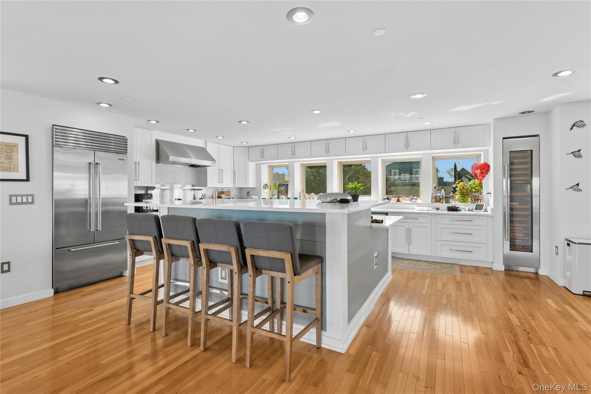 416 W Bay Drive