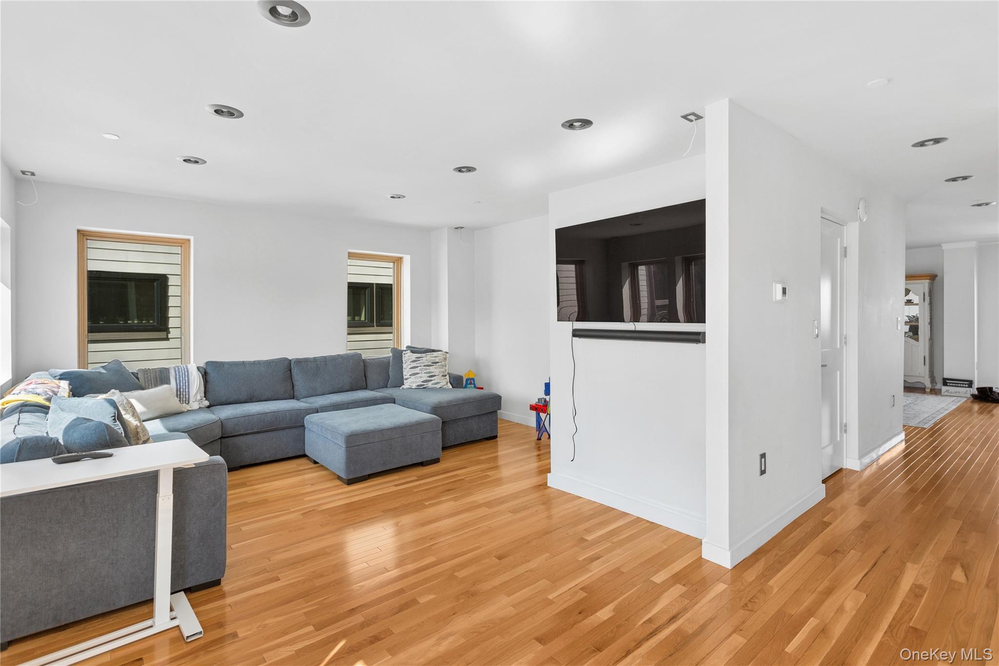 416 W Bay Drive