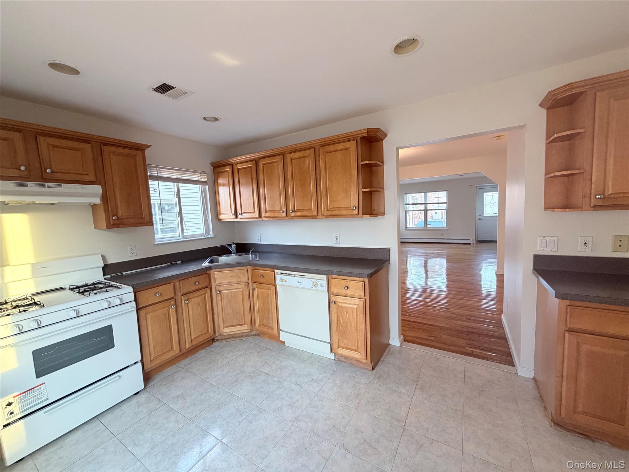 150 Jefferson Avenue Unit: Unit B