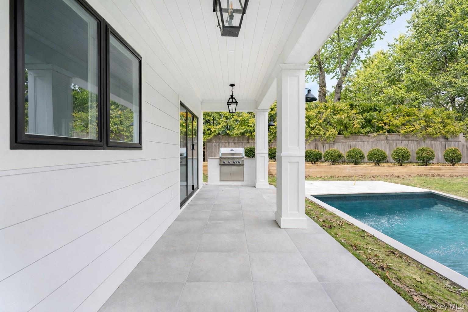 40 Waters Edge Road