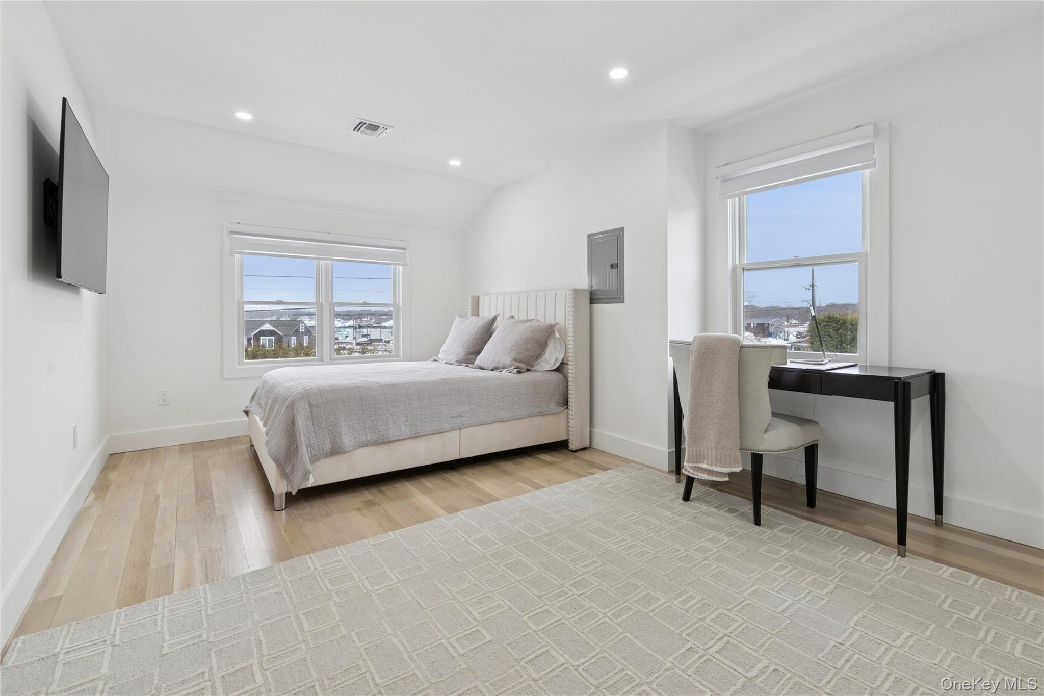 10 Sagamore Road