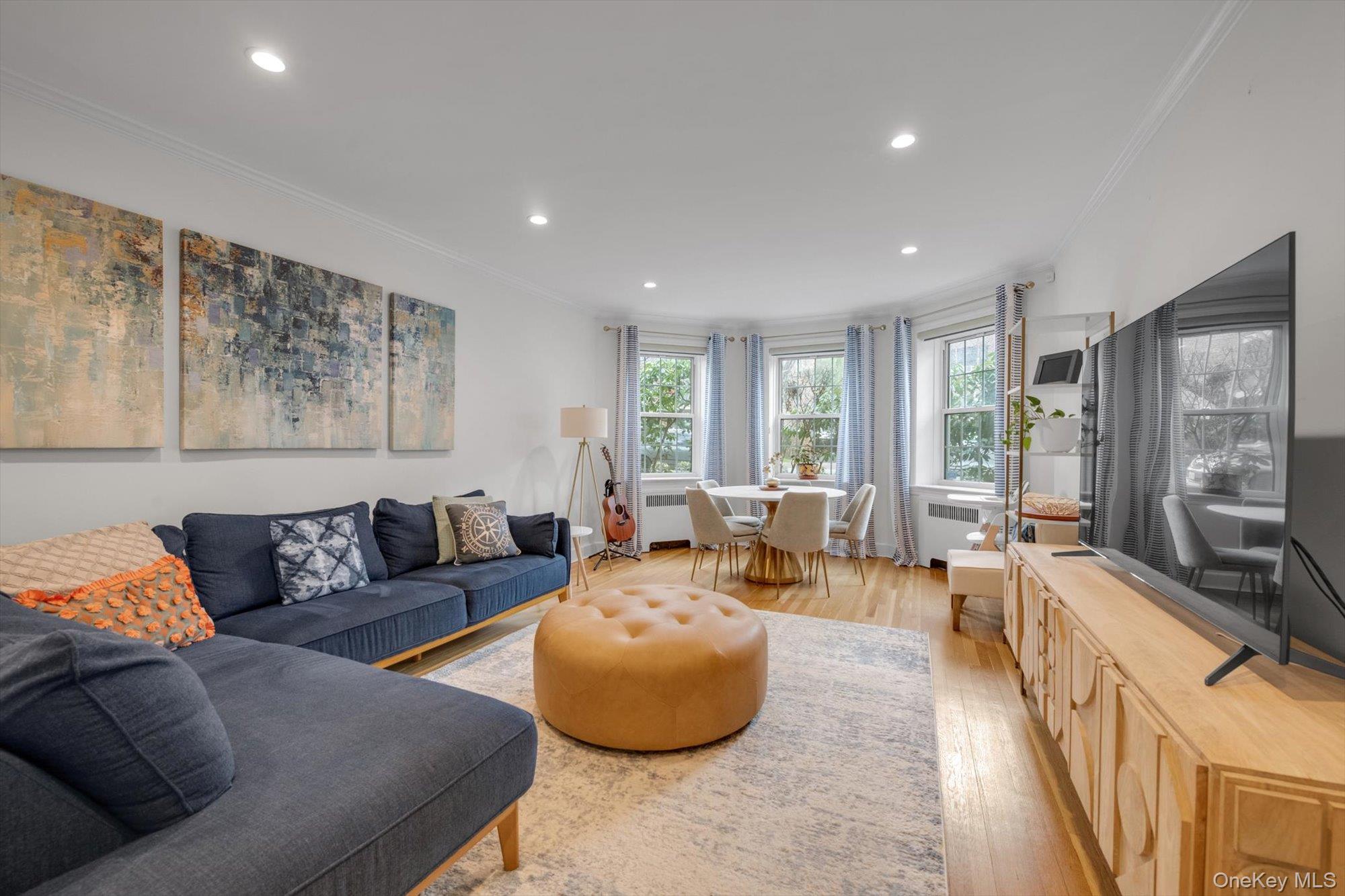 90 Knightsbridge Road Unit: 1N