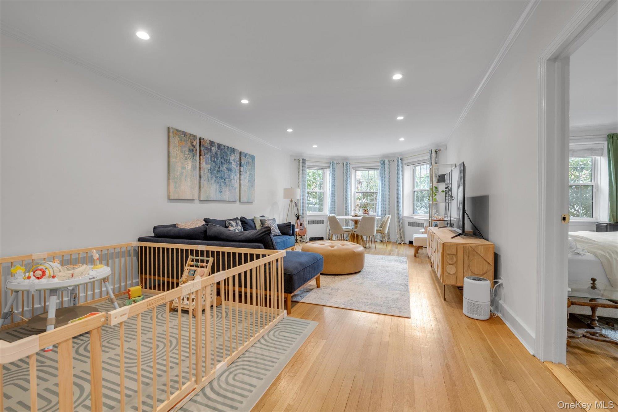 90 Knightsbridge Road Unit: 1N