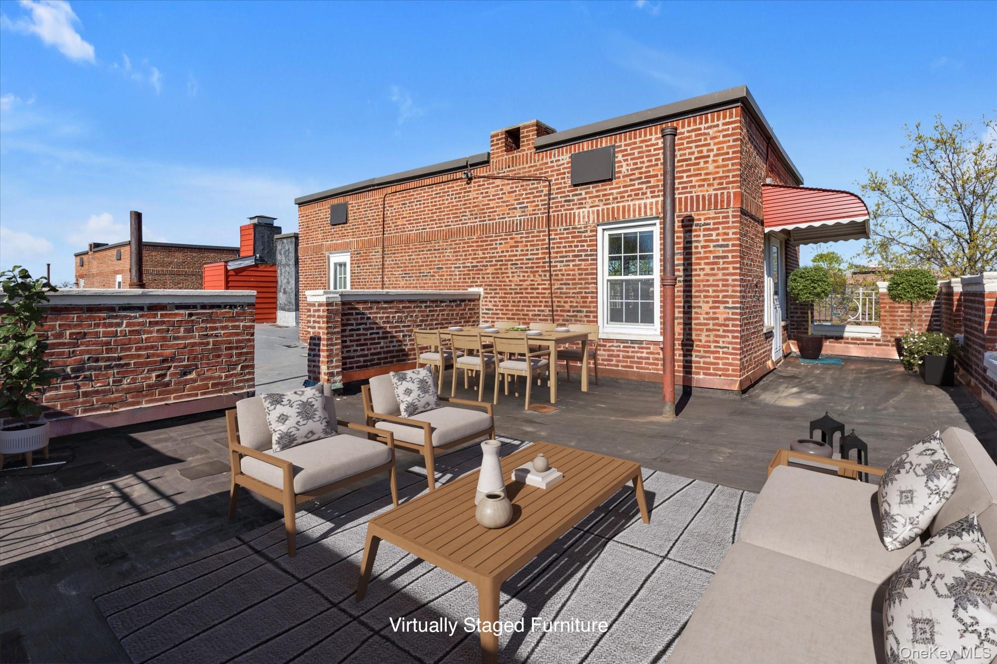 102 S Village Avenue Unit: 3B
