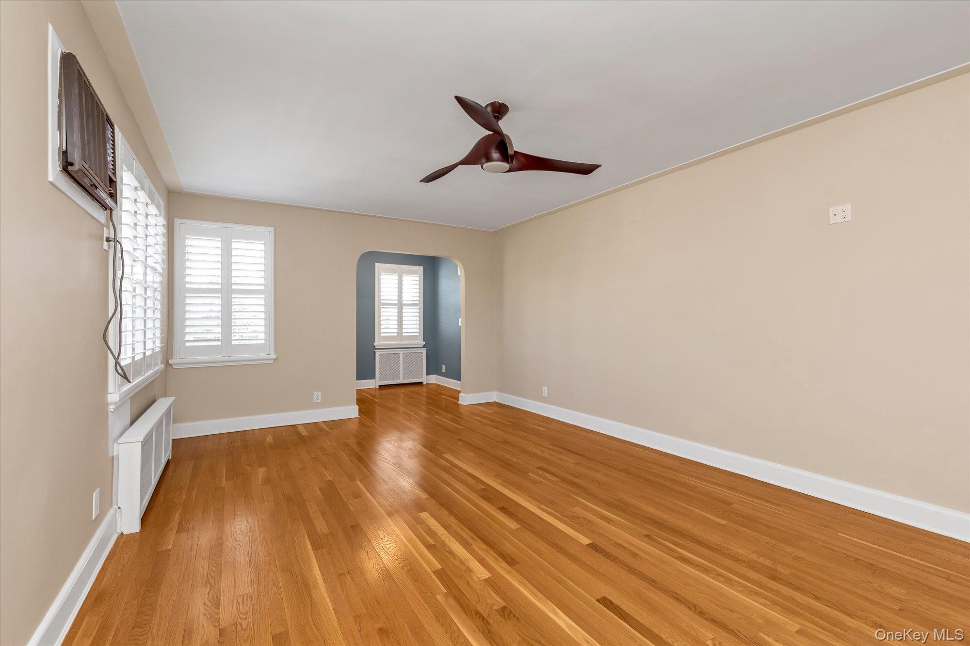 102 S Village Avenue Unit: 3B