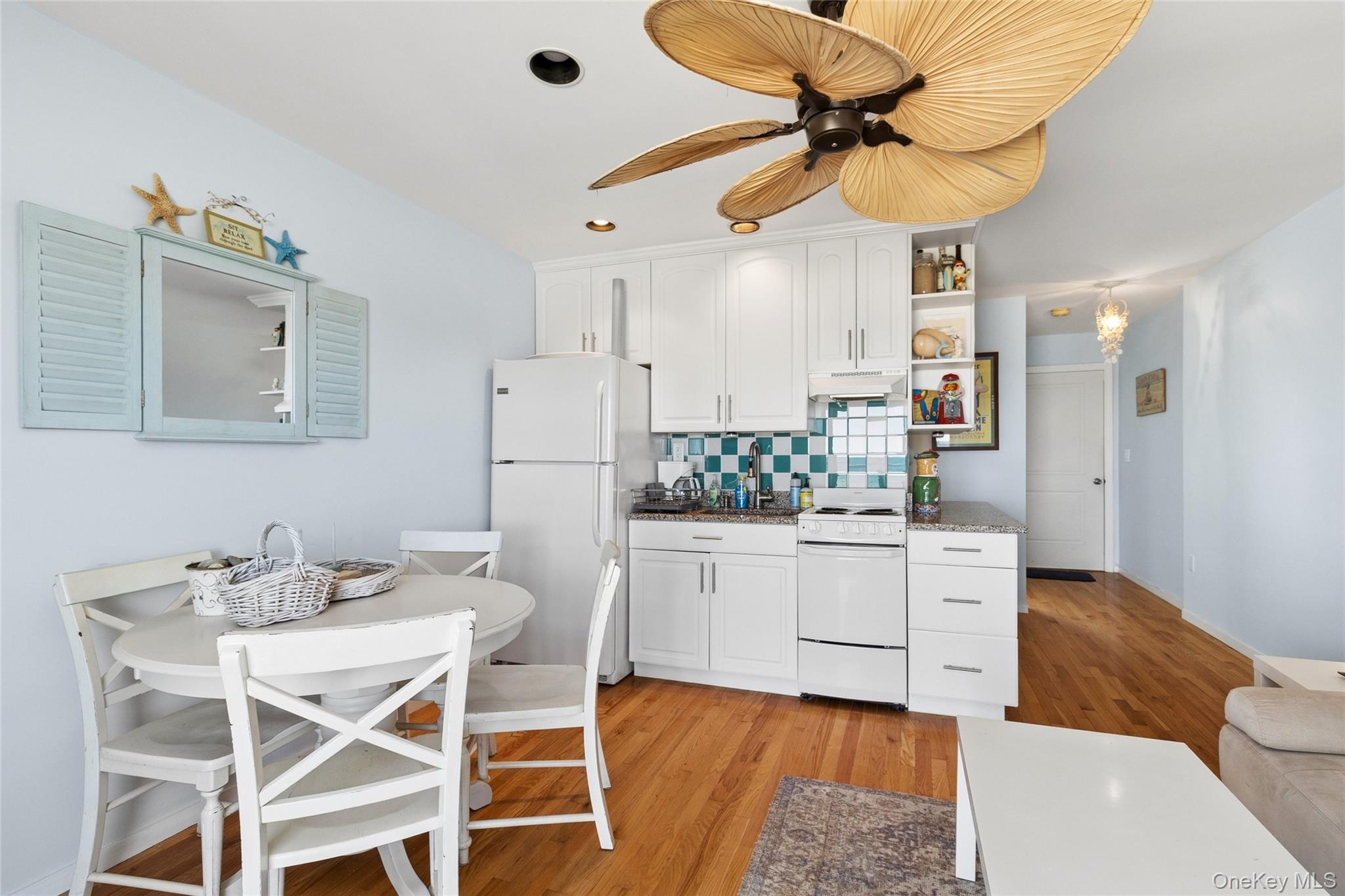 16 Navy Road Unit: 206