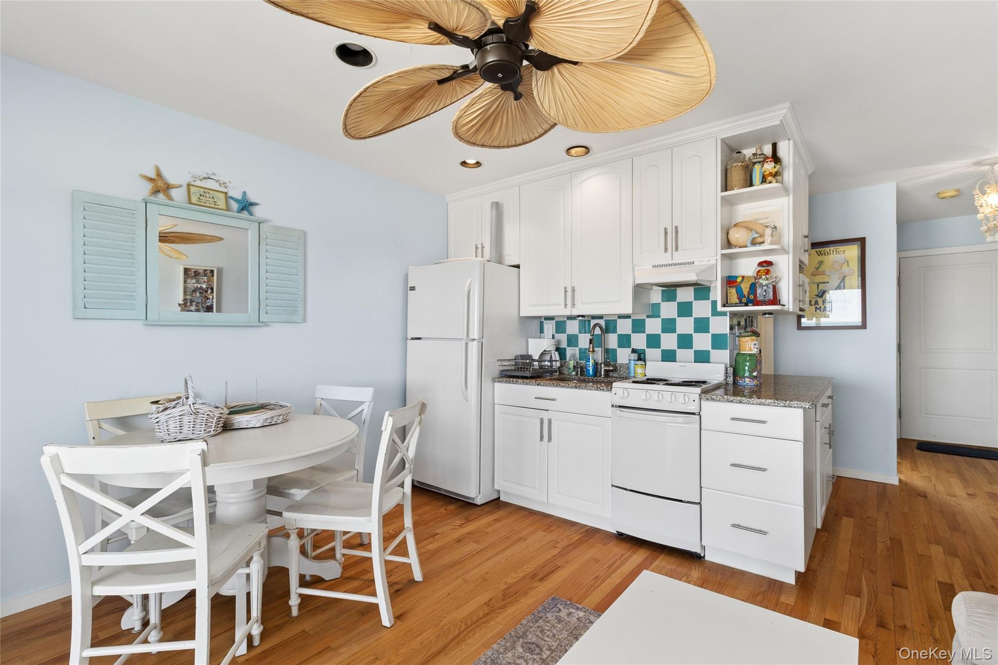 16 Navy Road Unit: 206