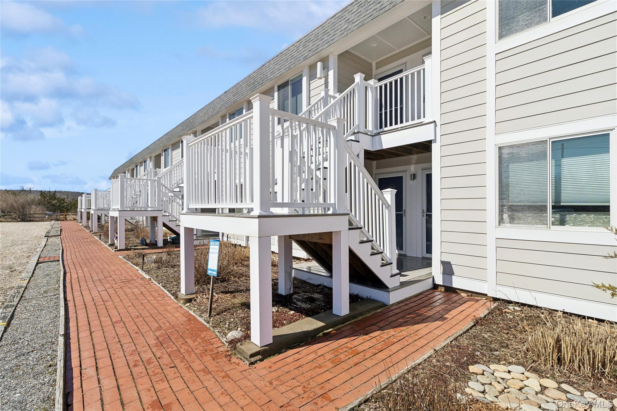 16 Navy Road Unit: 206