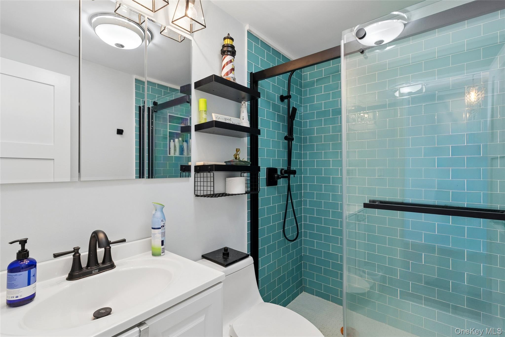 16 Navy Road Unit: 206