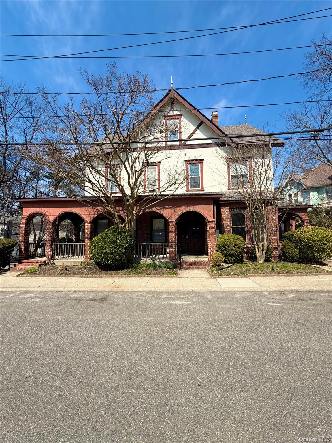65 Summit Ave Unit: 1