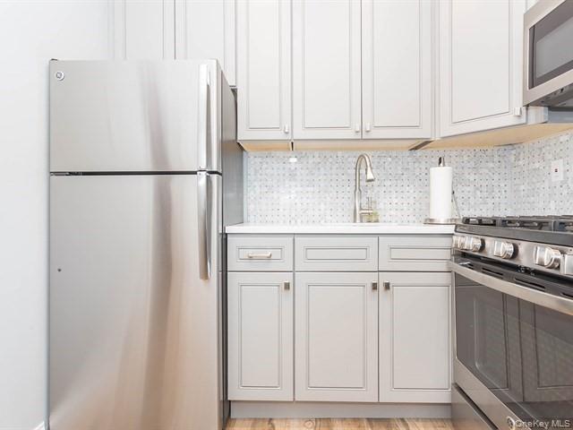 239-48B Oak Park Drive Unit: 7B