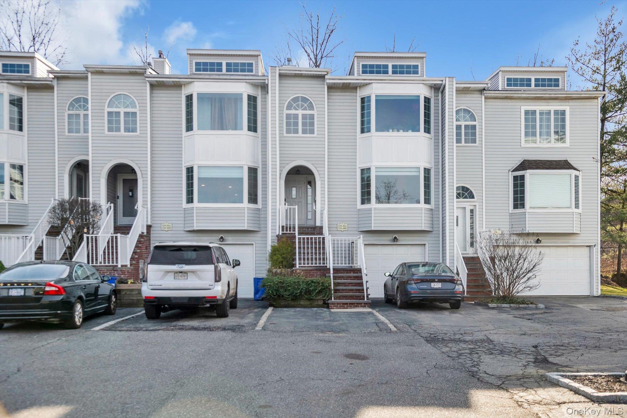 239-48B Oak Park Drive Unit: 7B