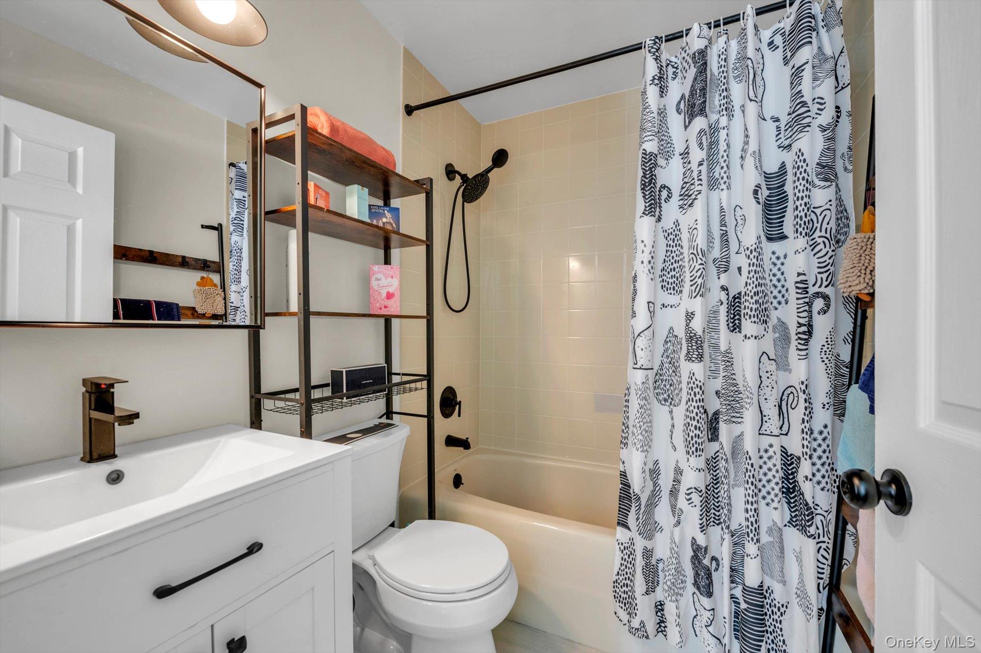 239-48B Oak Park Drive Unit: 7B
