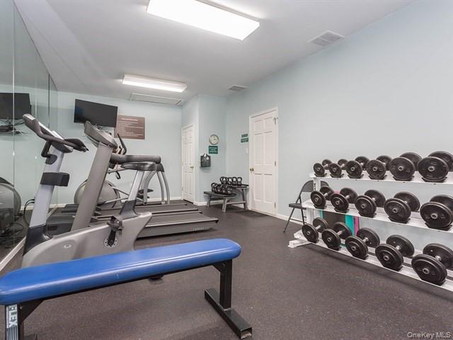 239-48B Oak Park Drive Unit: 7B