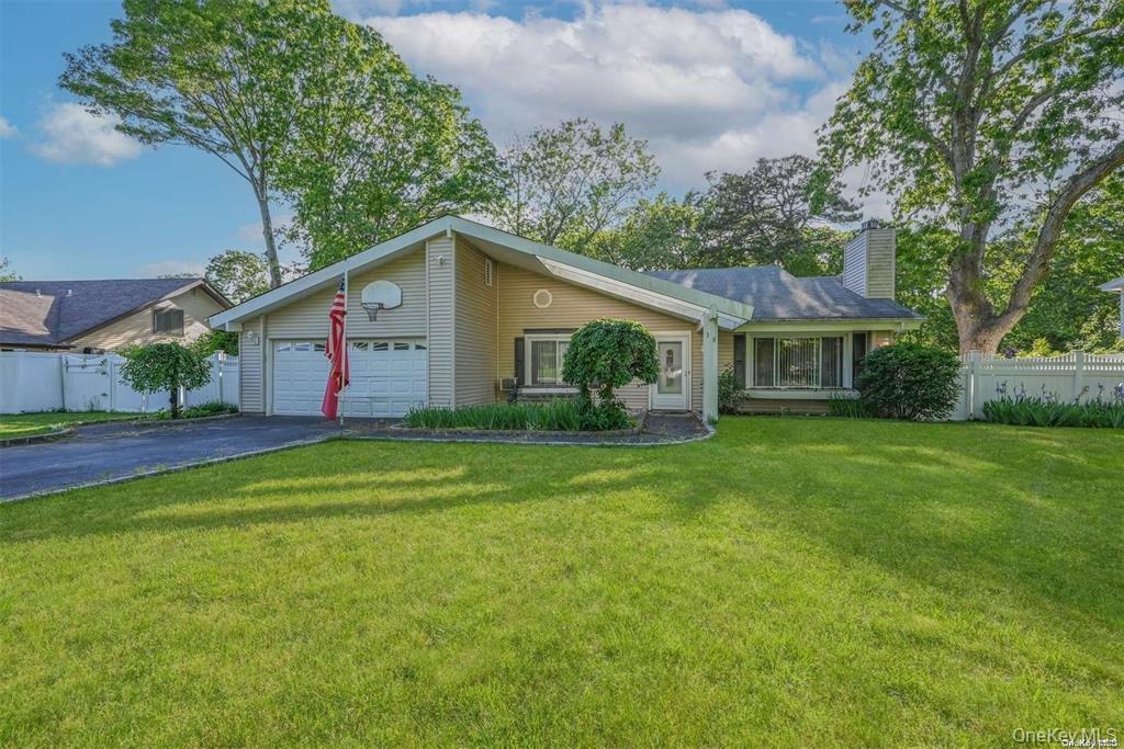 38 Glenmere Lane