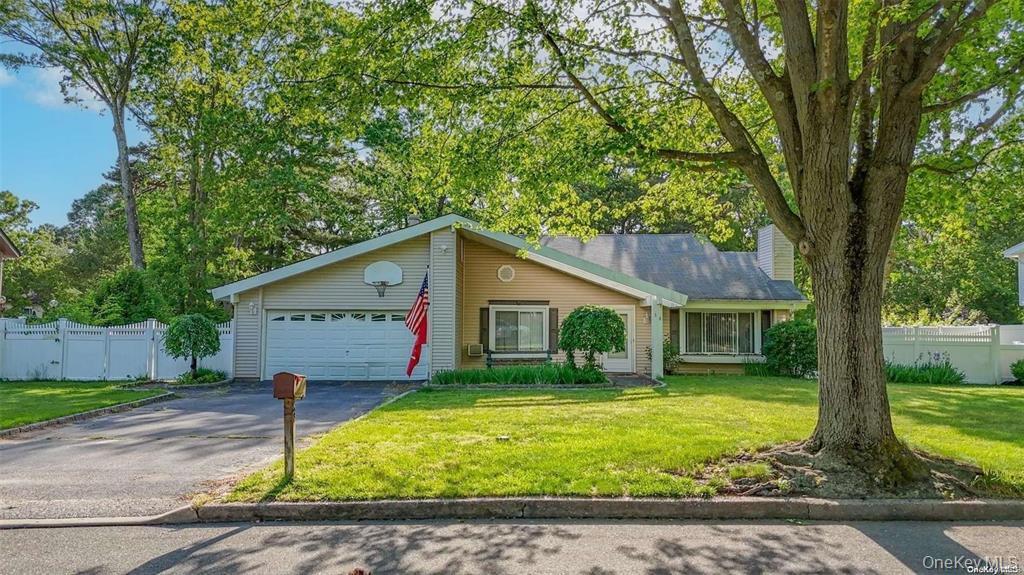 38 Glenmere Lane