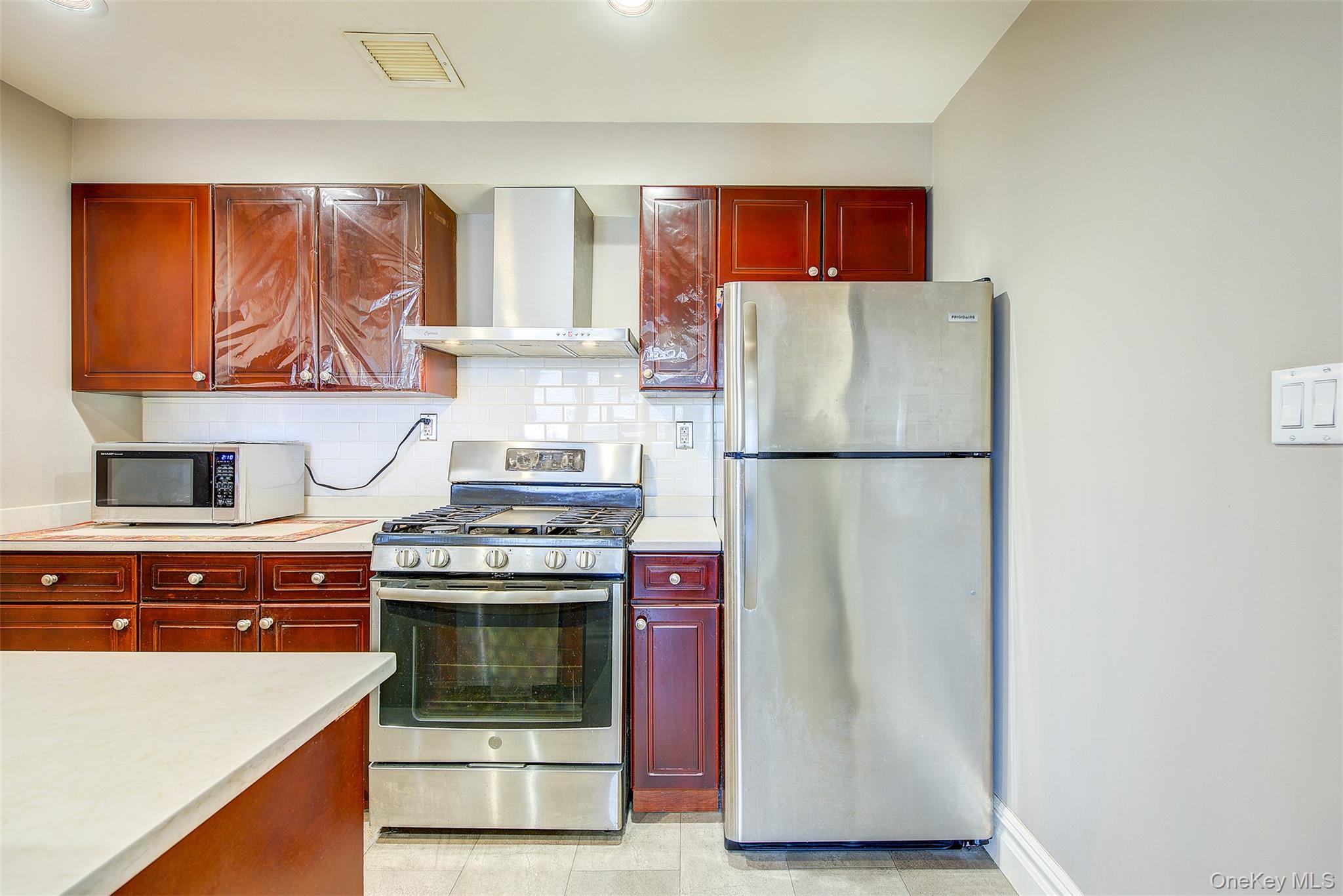135-46 Grand Central Parkway Unit: 4C