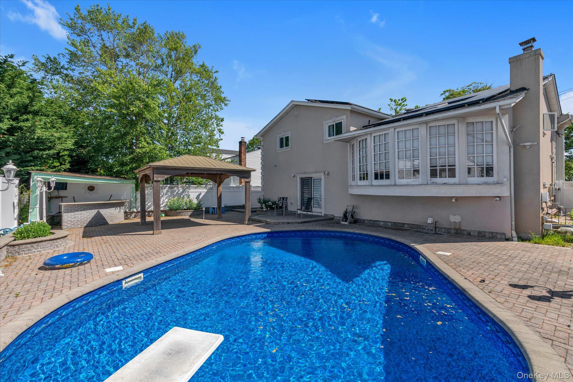 3780 Greentree Drive