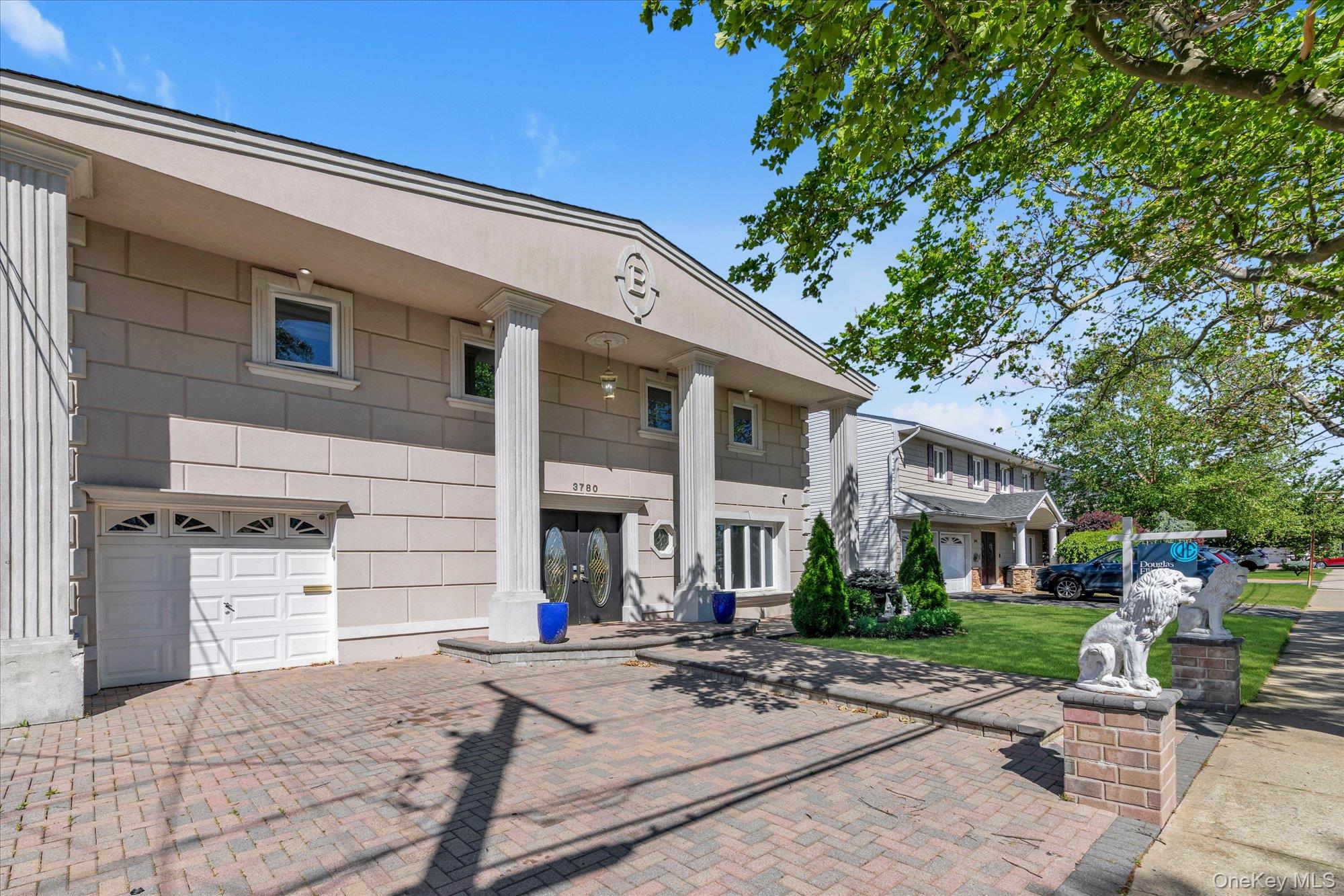 3780 Greentree Drive
