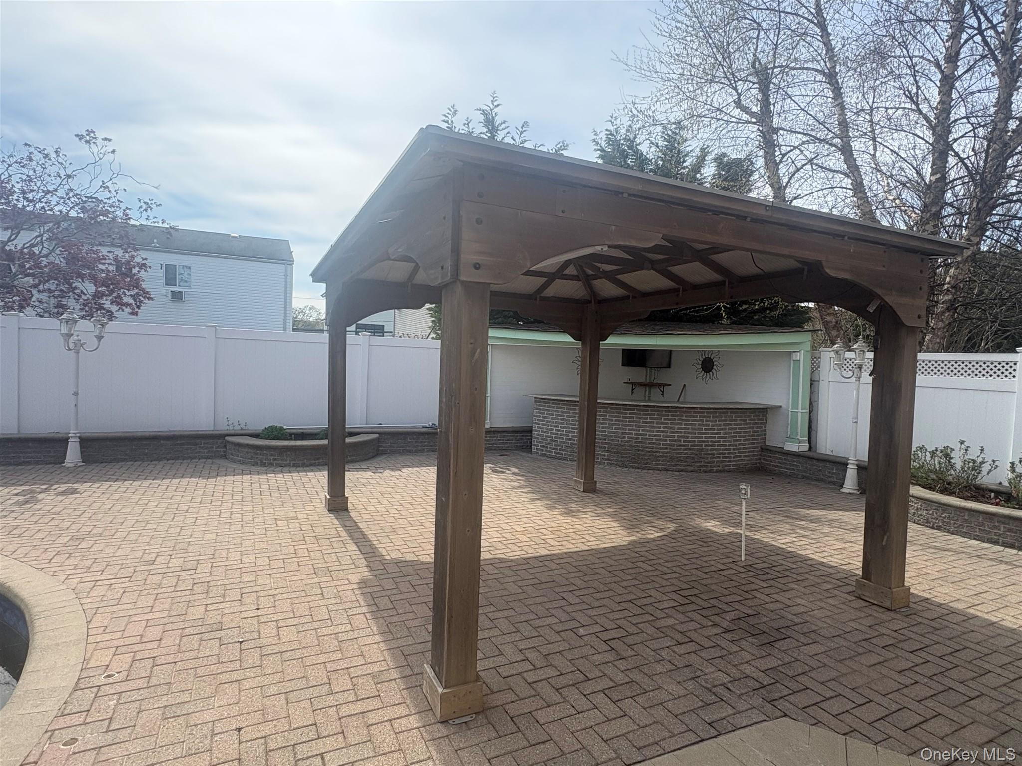 3780 Greentree Drive