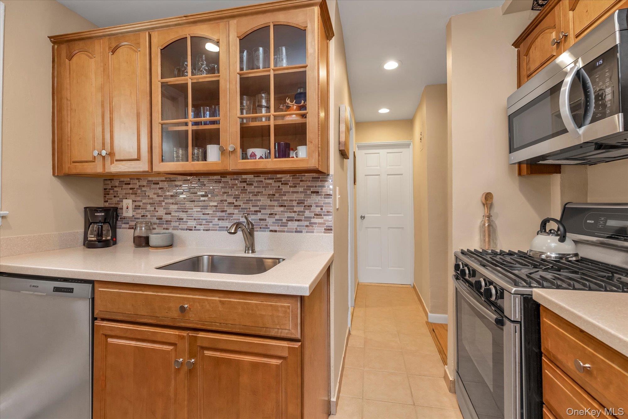 124 S Park Avenue Unit: 1-P