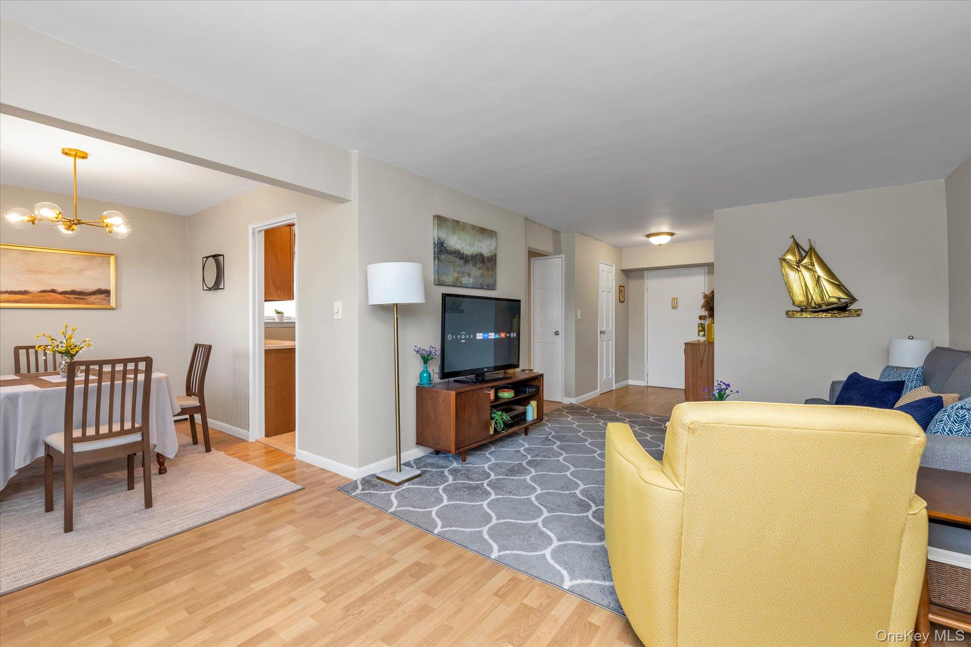 124 S Park Avenue Unit: 1-P