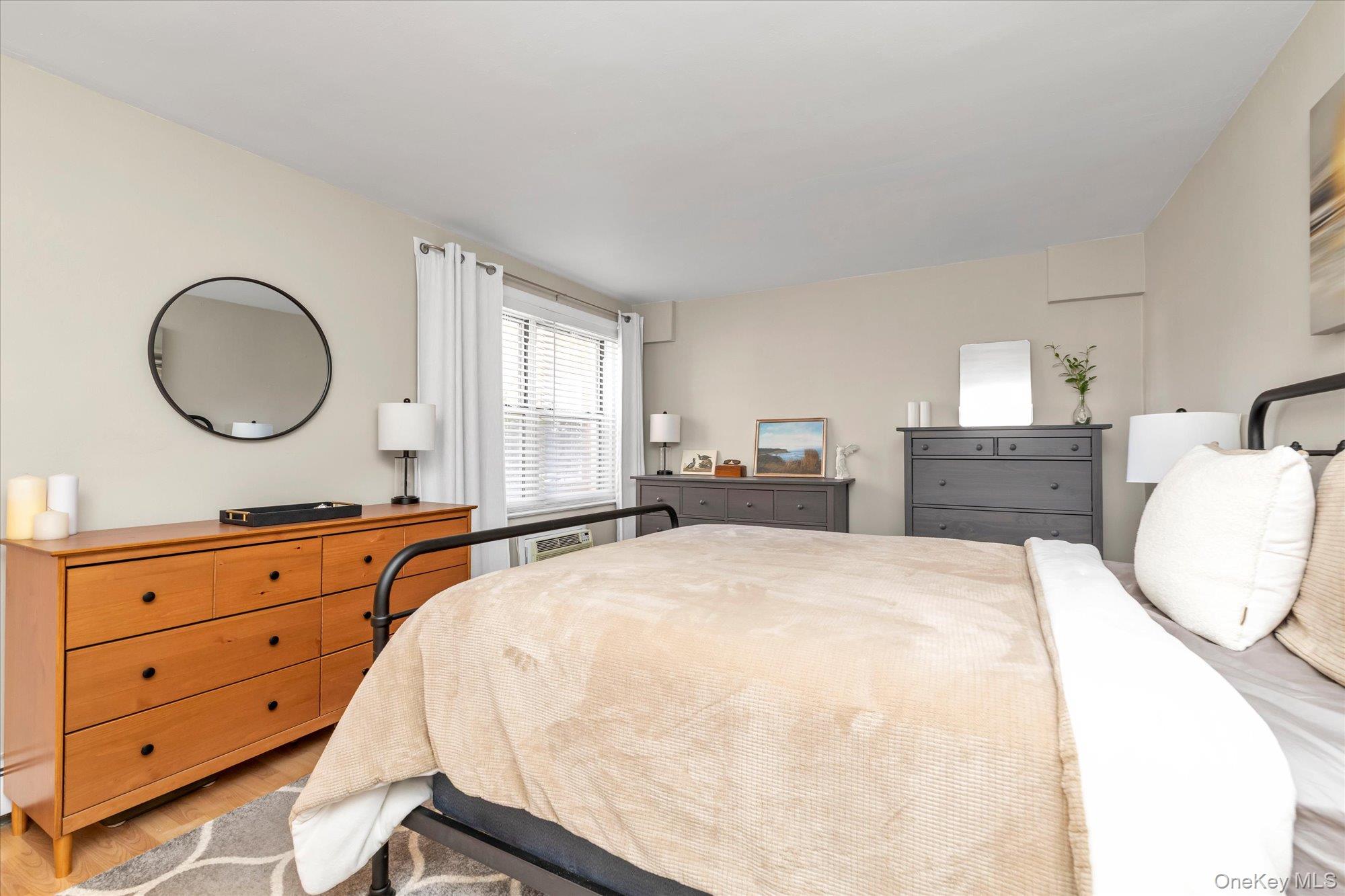 124 S Park Avenue Unit: 1-P