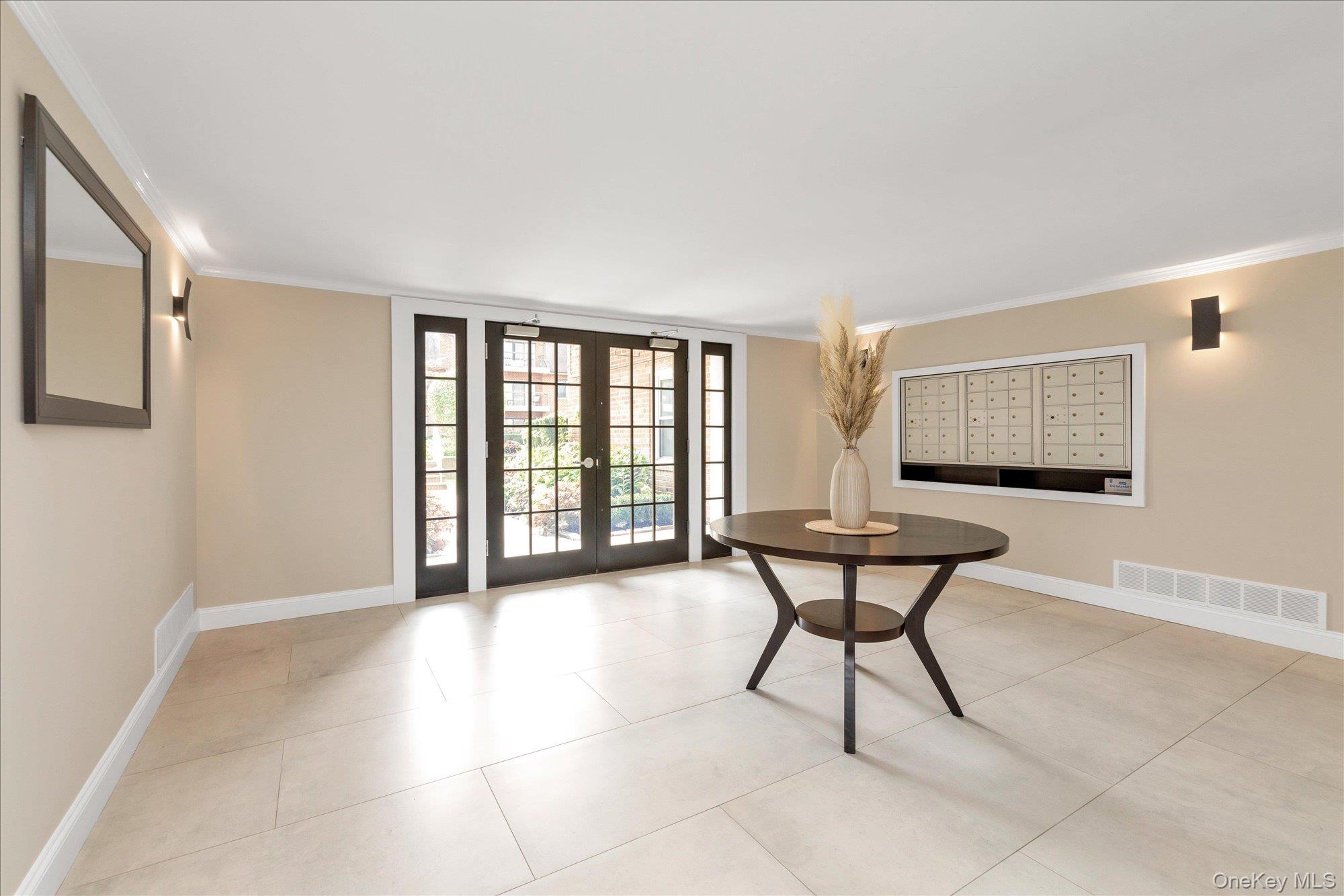 124 S Park Avenue Unit: 1-P