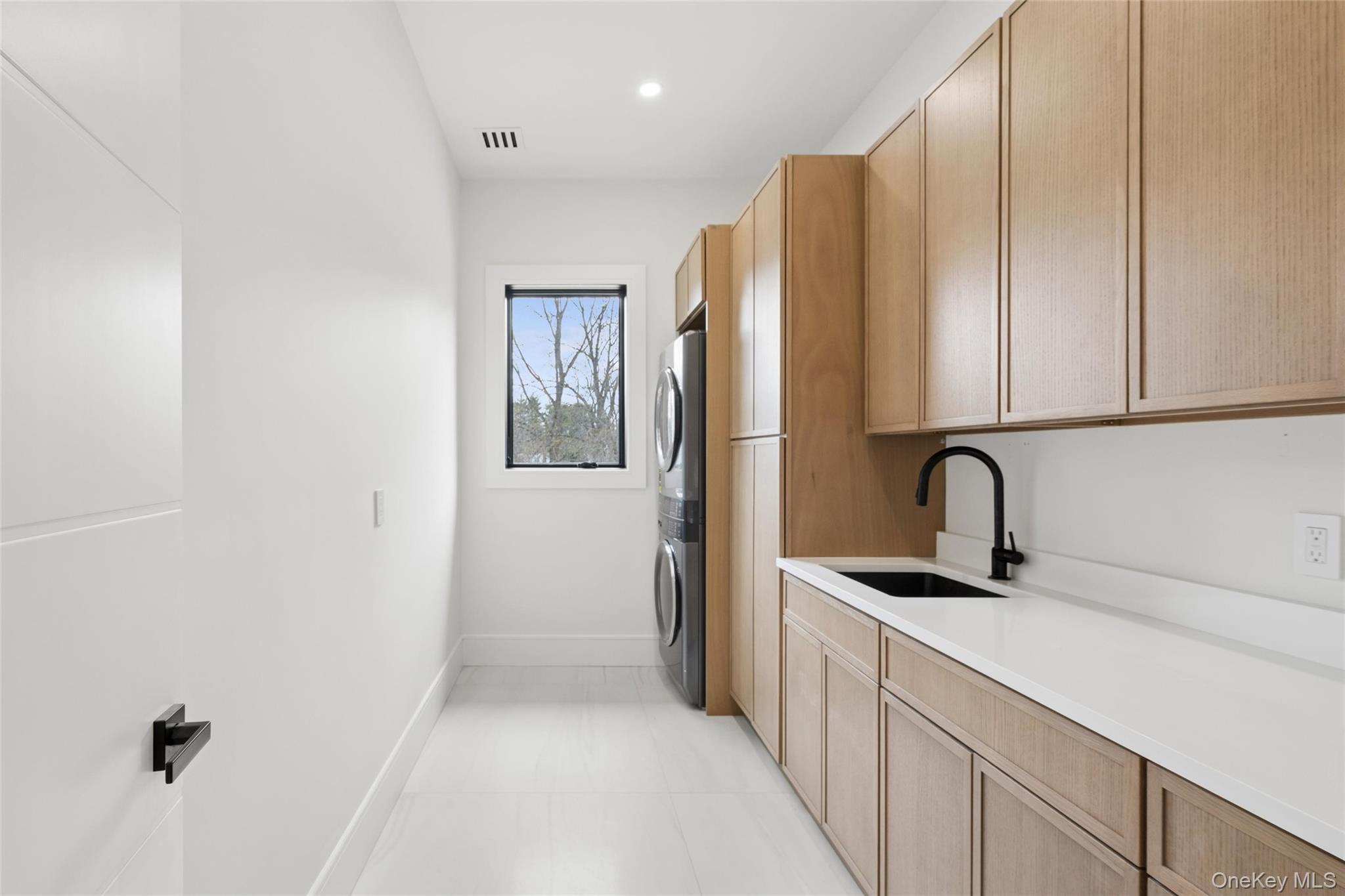 6 Highfield Drive